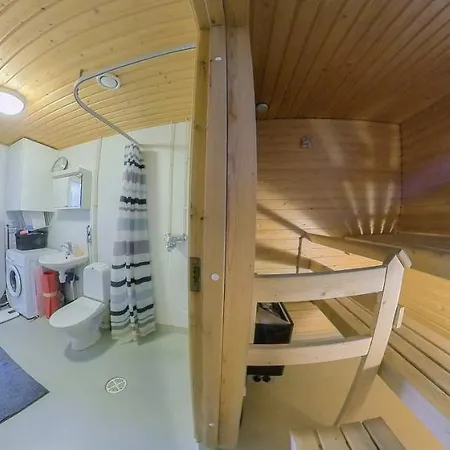 Pensión Bondo Privateroom-yksityinenhuone-личнаяkомната Into Centre-university-bustrainstation,sauna 5*
